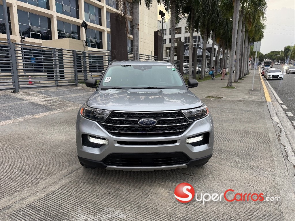 2022 Ford Explorer XLT — foto 2 / 11