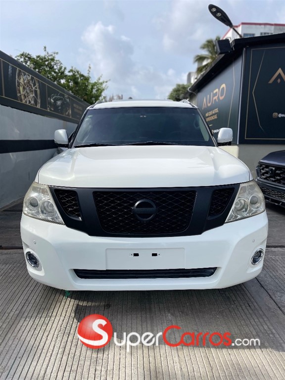 2011 Nissan Patrol — foto 2 / 12