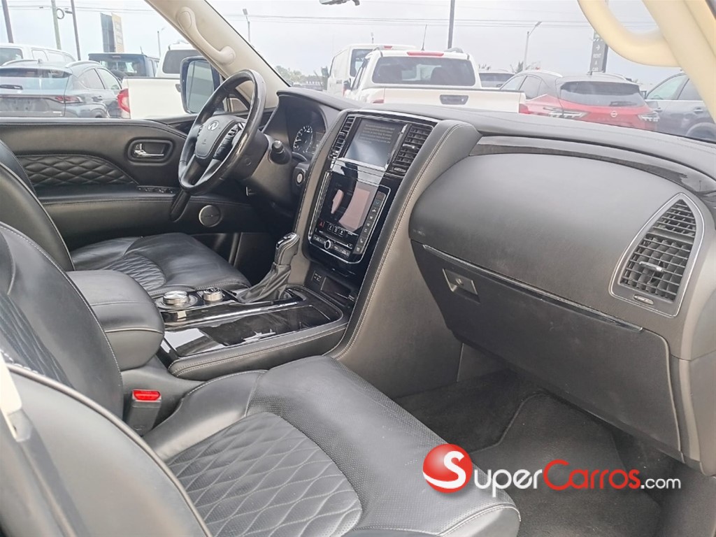 2022 Infiniti QX-80 — foto 9 / 11