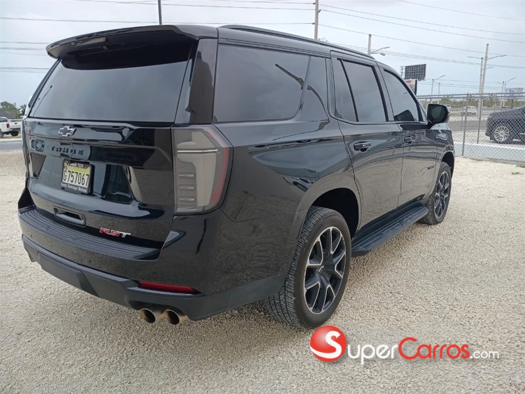 2025 Chevrolet Tahoe RST — foto 4 / 12