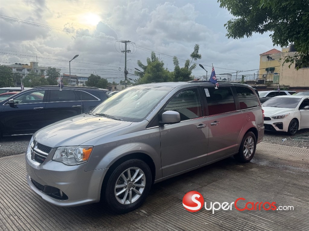 2020 Dodge Grand Caravan SXT — foto 3 / 12