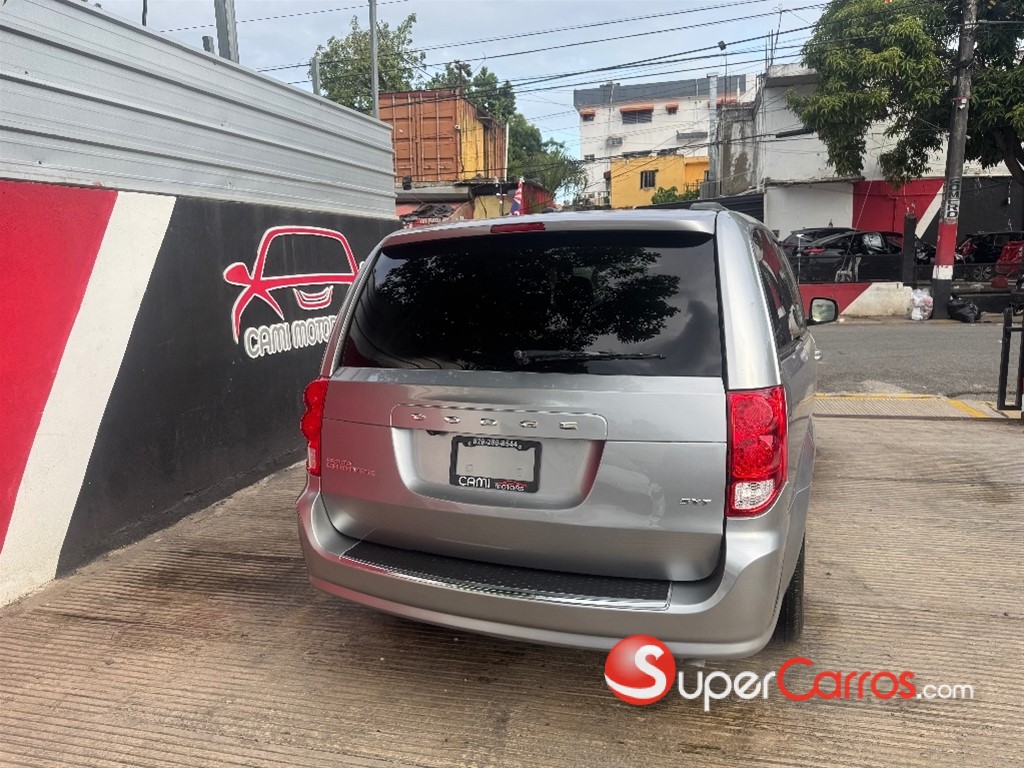 2020 Dodge Grand Caravan SXT — foto 5 / 12