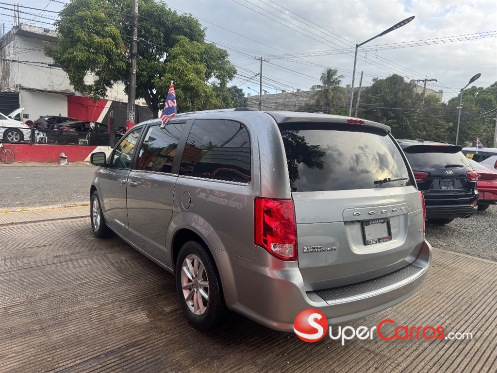 2020 Dodge Grand Caravan SXT — foto 7 / 12