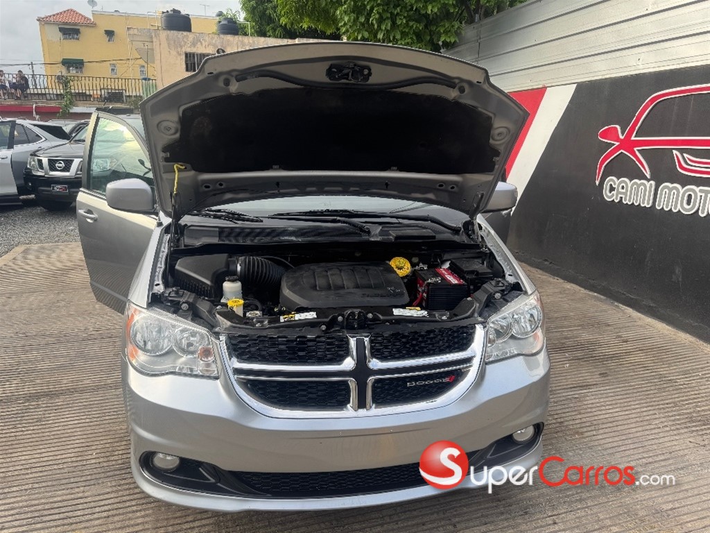 2020 Dodge Grand Caravan SXT — foto 11 / 12