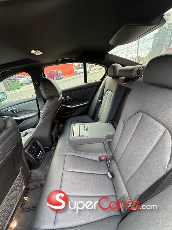 2020 BMW Serie 3 — foto 8 / 10