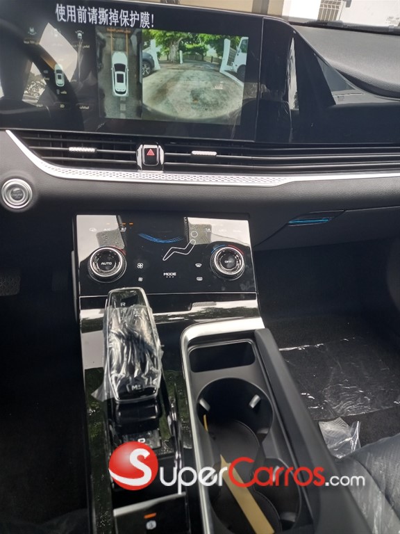2026 Bestune B70 S — foto 9 / 10