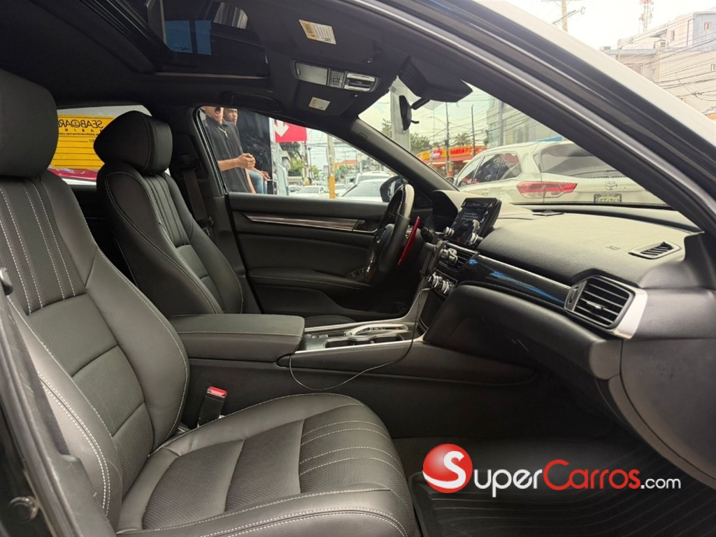 2020 Honda Accord Sport 2.0T — foto 4 / 7