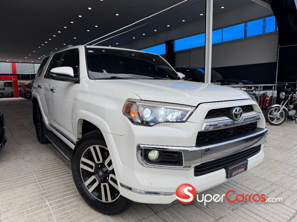 2017 Toyota 4 Runner Limited — foto 2 / 8