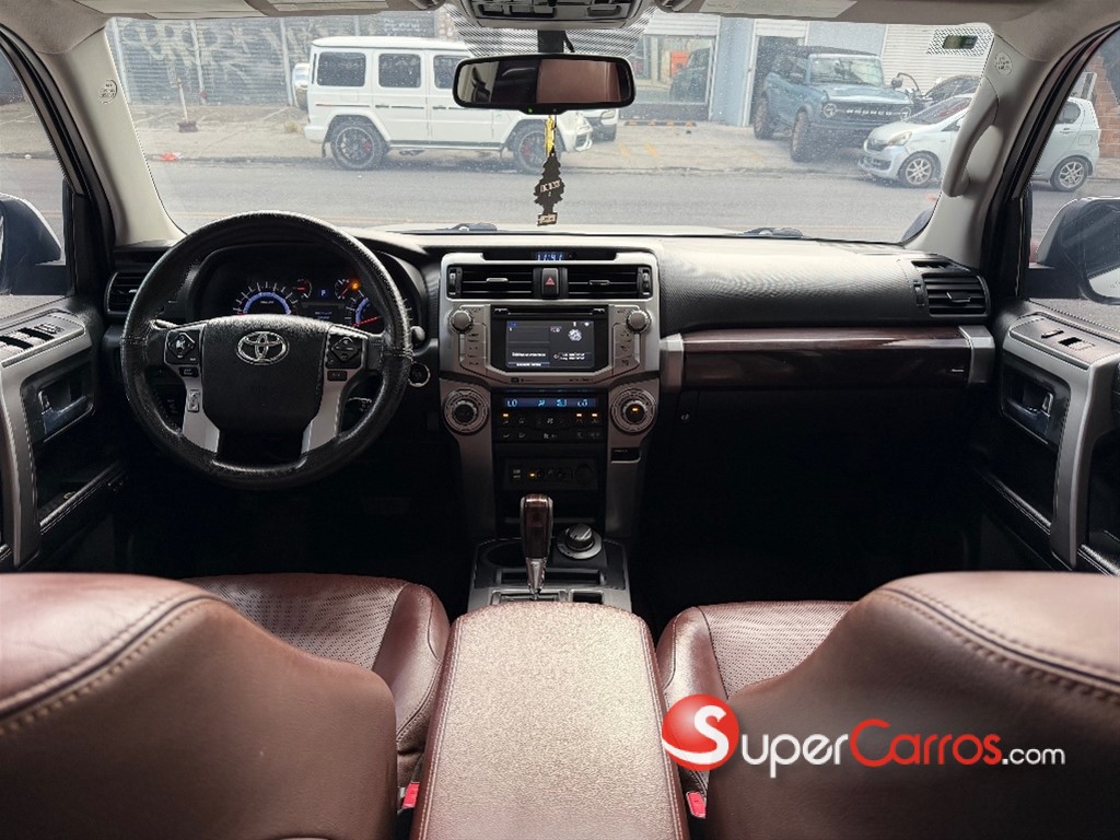 2017 Toyota 4 Runner Limited — foto 3 / 8