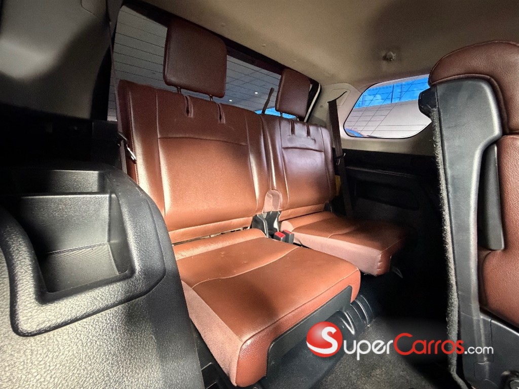 2017 Toyota 4 Runner Limited — foto 6 / 8