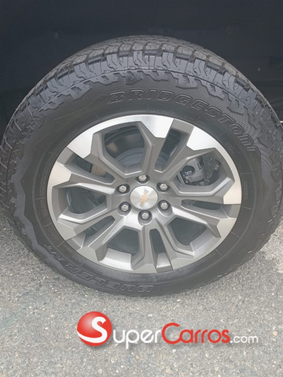 2025 Chevrolet Silverado High Country Duramax — foto 9 / 12