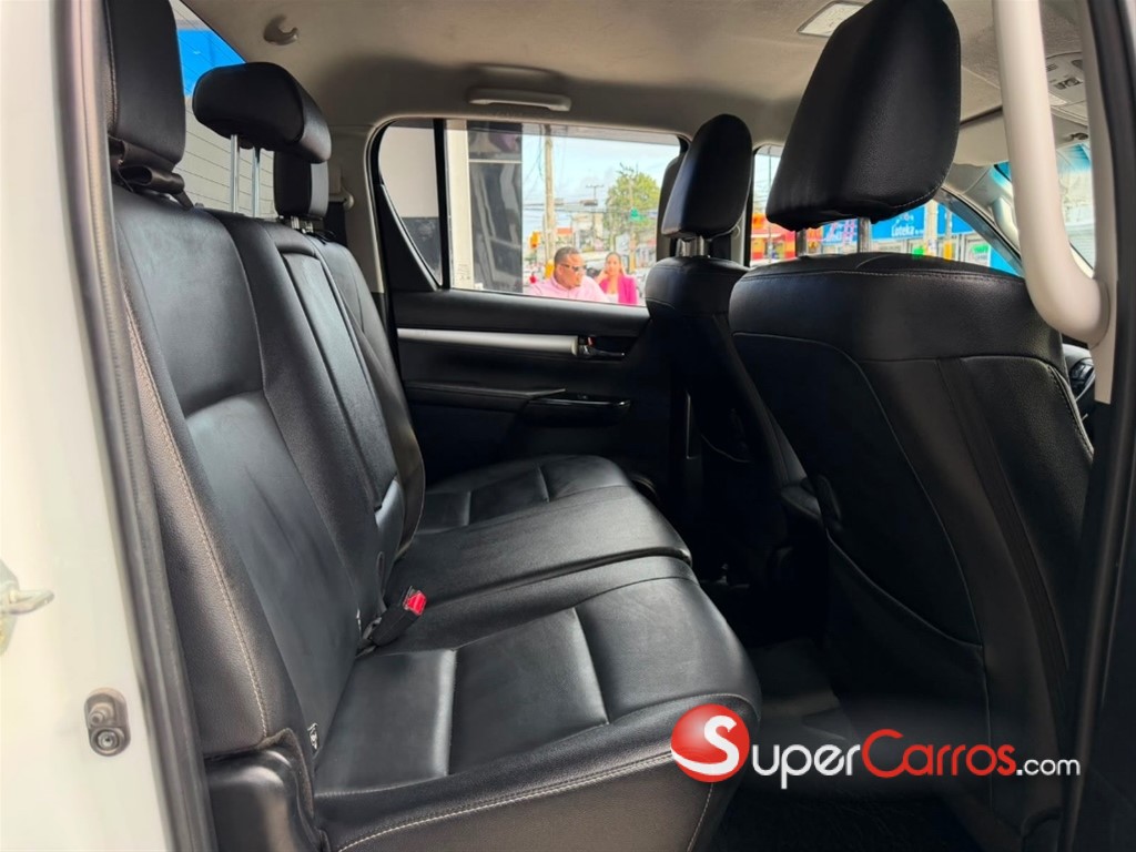 2023 Toyota Hilux Limited TSS — foto 7 / 9