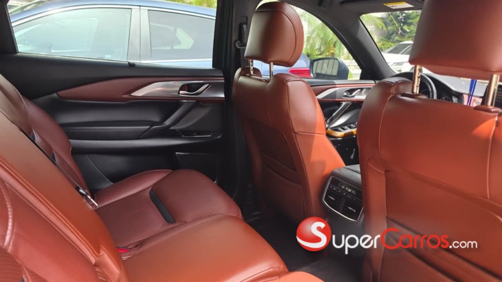 2017 Mazda CX-9 Signature — foto 6 / 12