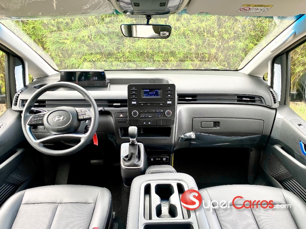 2025 Hyundai Staria — foto 6 / 12