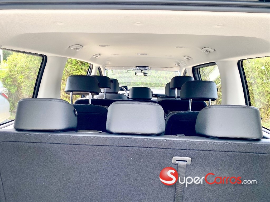 2025 Hyundai Staria — foto 10 / 12