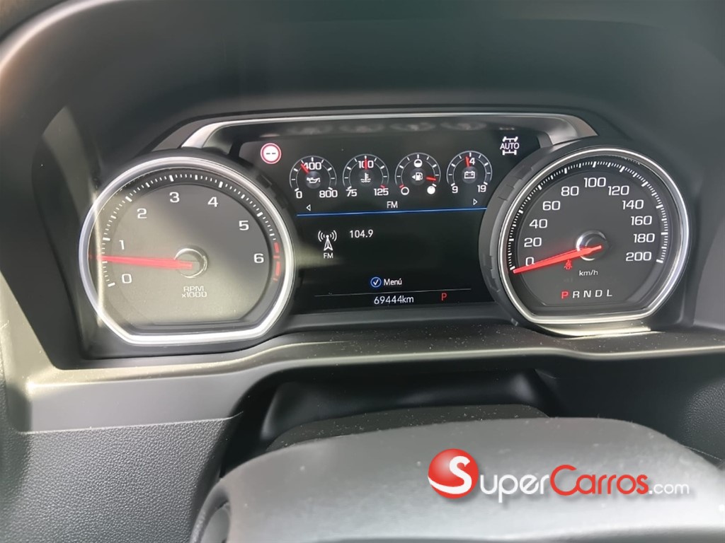 2022 Chevrolet Silverado High Country — foto 2 / 11