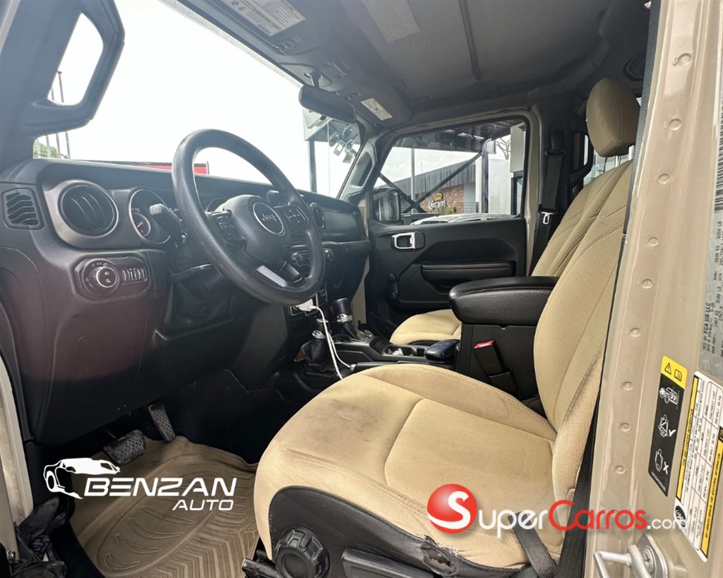 2021 Jeep Gladiator Sport — foto 6 / 8