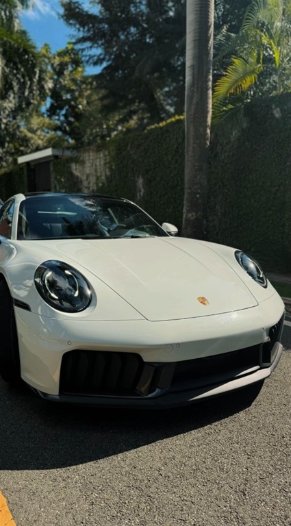 2025 Porsche 911 Carrera GTS — foto 4 / 12