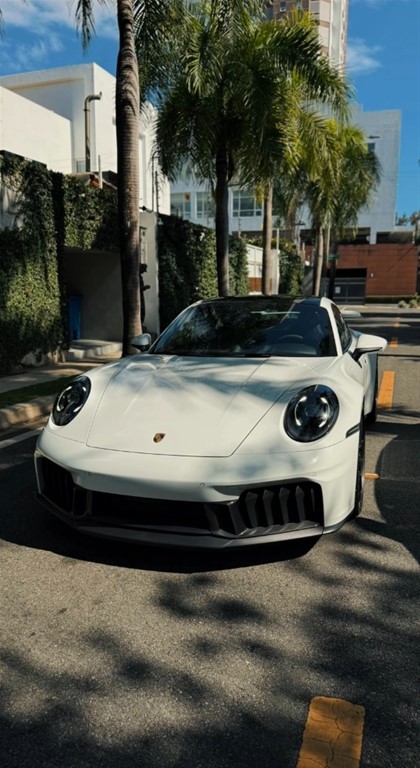 2025 Porsche 911 Carrera GTS — foto 5 / 12