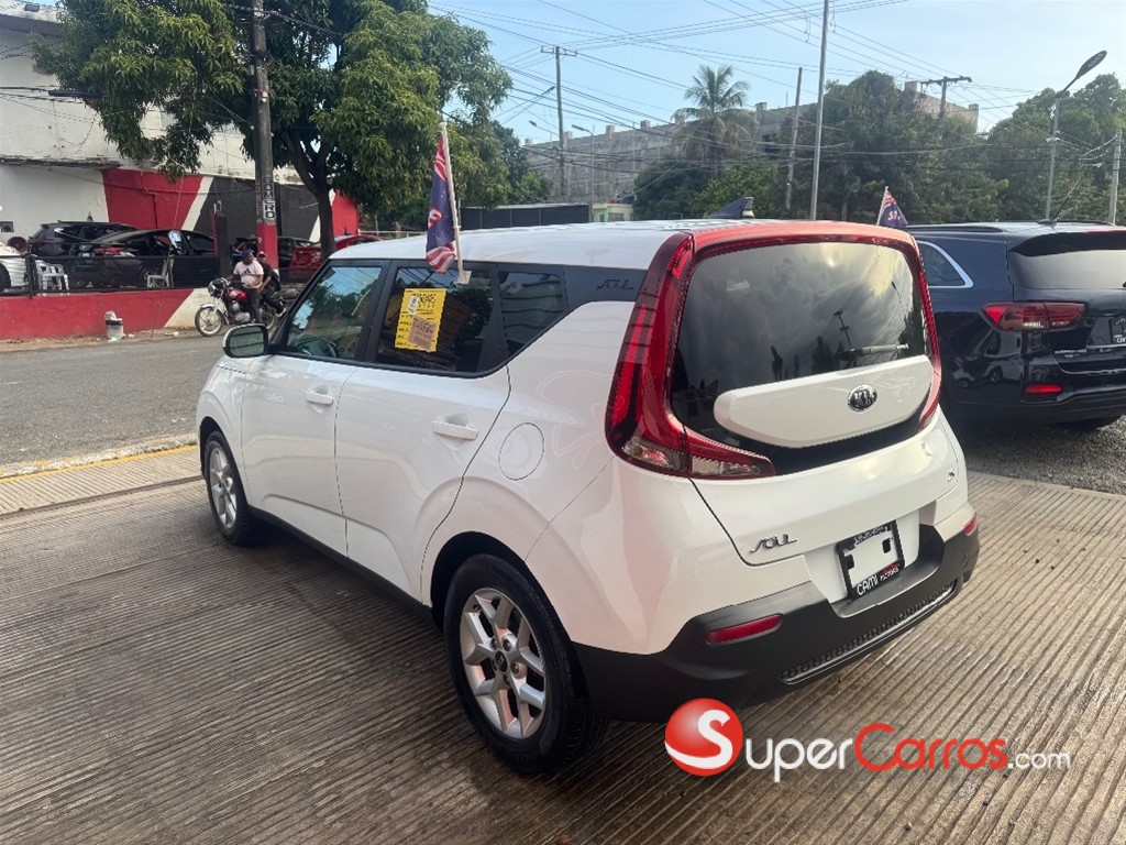 2020 Kia Soul S — foto 6 / 12