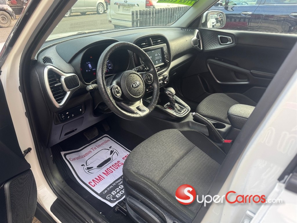 2020 Kia Soul S — foto 8 / 12