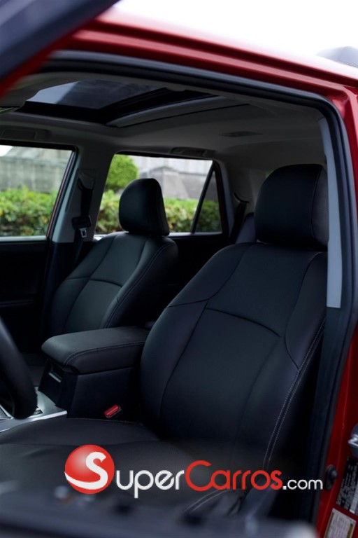 2019 Toyota 4 Runner SR5 — foto 4 / 8