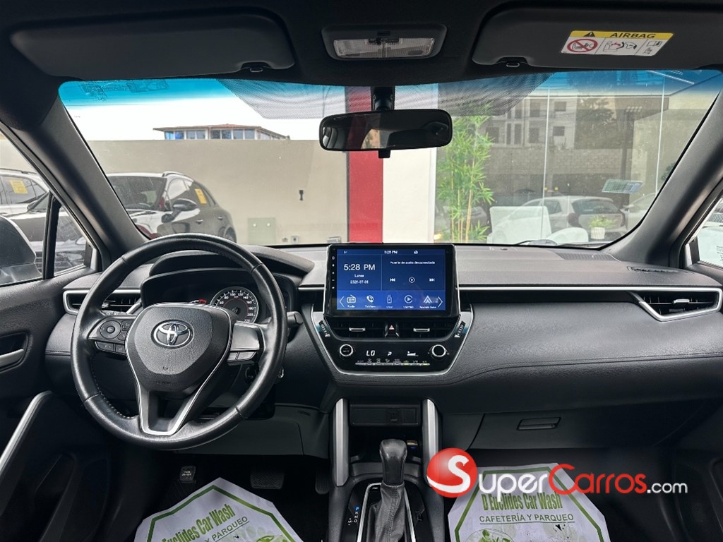 2023 Toyota Corolla Cross — foto 8 / 10