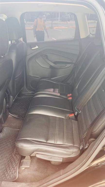 2017 Ford Escape Ecoboost — foto 9 / 10