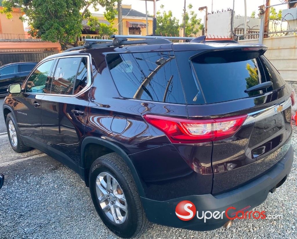 2021 Chevrolet Traverse LT — foto 4 / 8