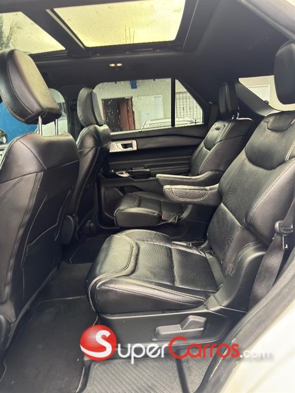 2023 Ford Explorer ST — foto 6 / 12