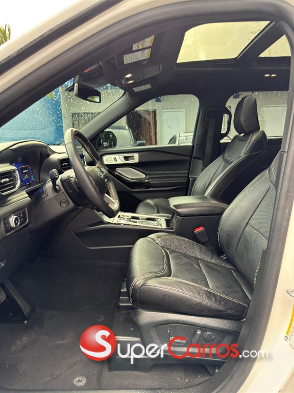 2023 Ford Explorer ST — foto 10 / 12