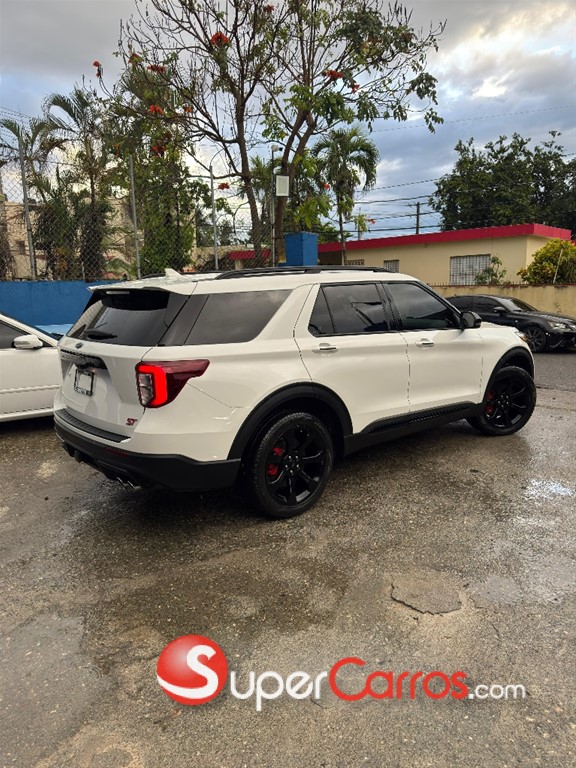 2023 Ford Explorer ST — foto 11 / 12