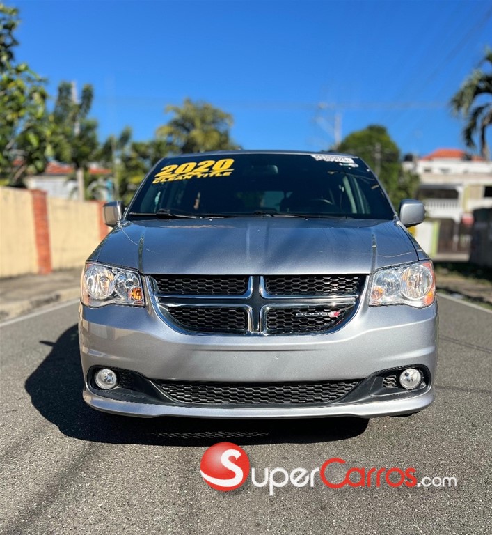 2020 Dodge Caravan SXT — foto 2 / 12