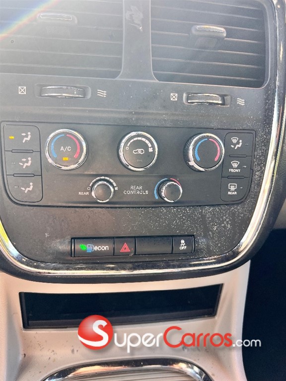 2020 Dodge Caravan SXT — foto 12 / 12