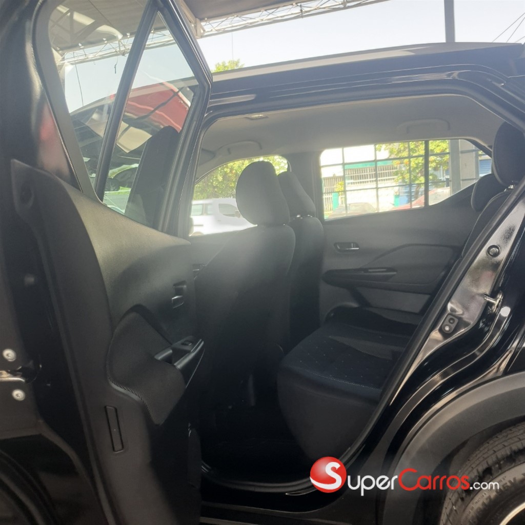2020 Nissan Kicks SV — foto 7 / 11