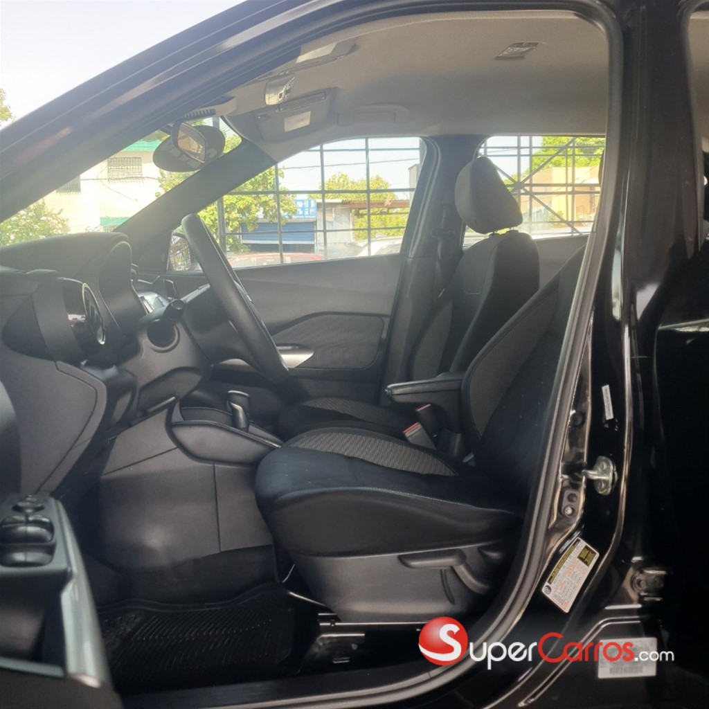 2020 Nissan Kicks SV — foto 8 / 11