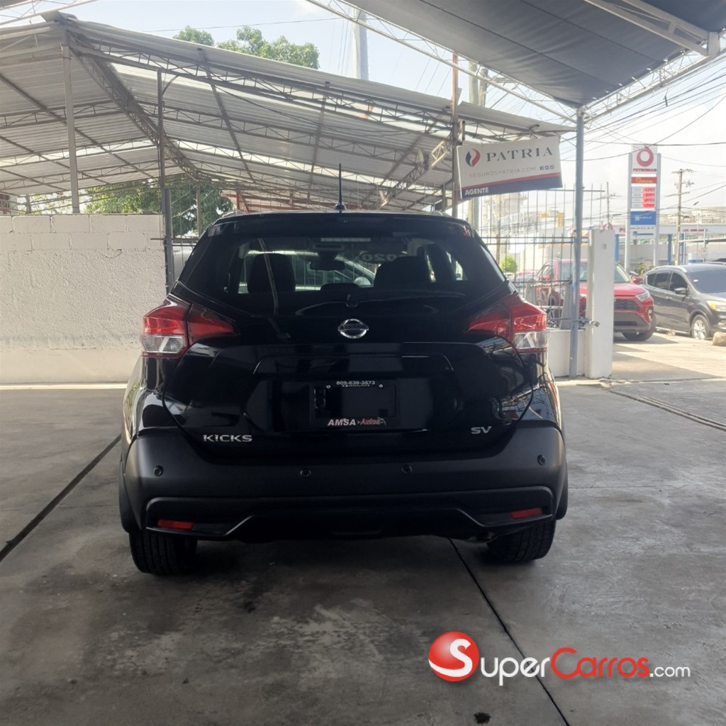 2020 Nissan Kicks SV — foto 10 / 11