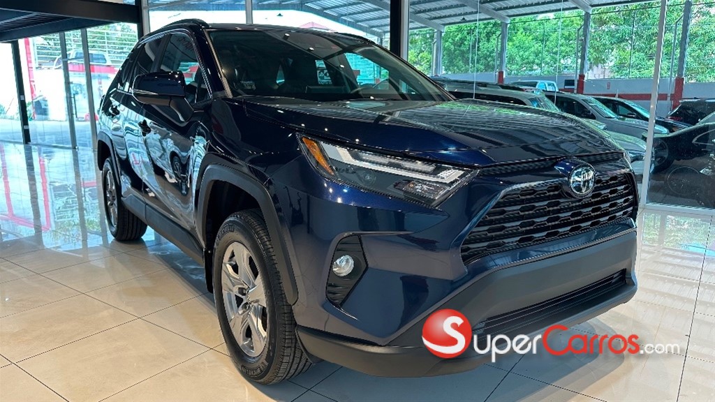 2023 Toyota RAV4 XLE PLUS