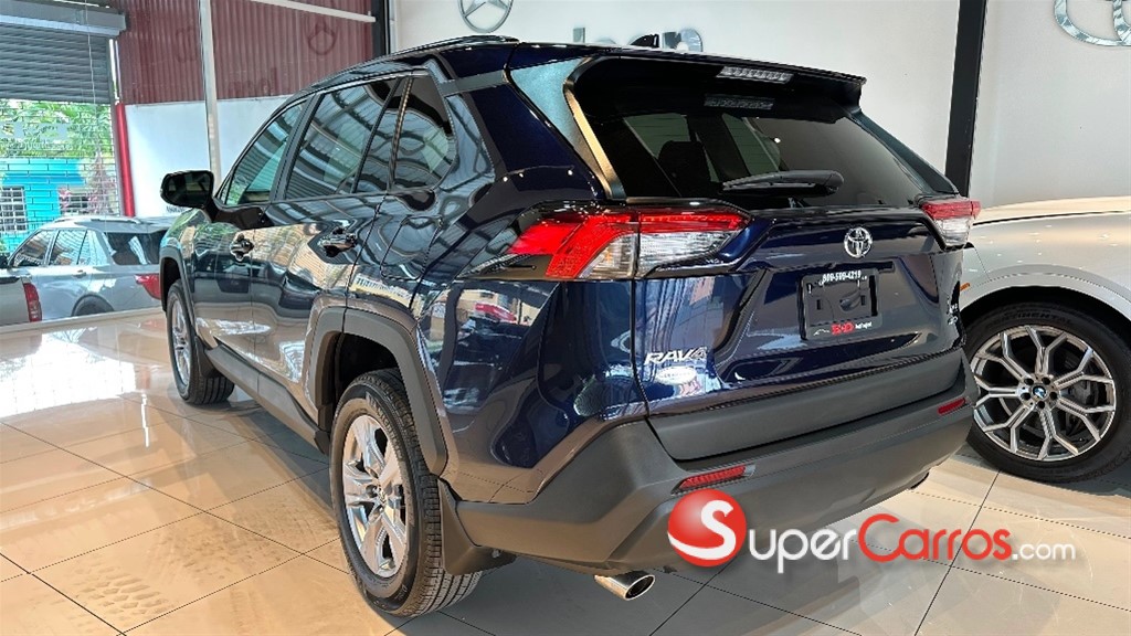 2023 Toyota RAV4 XLE PLUS — foto 2 / 11