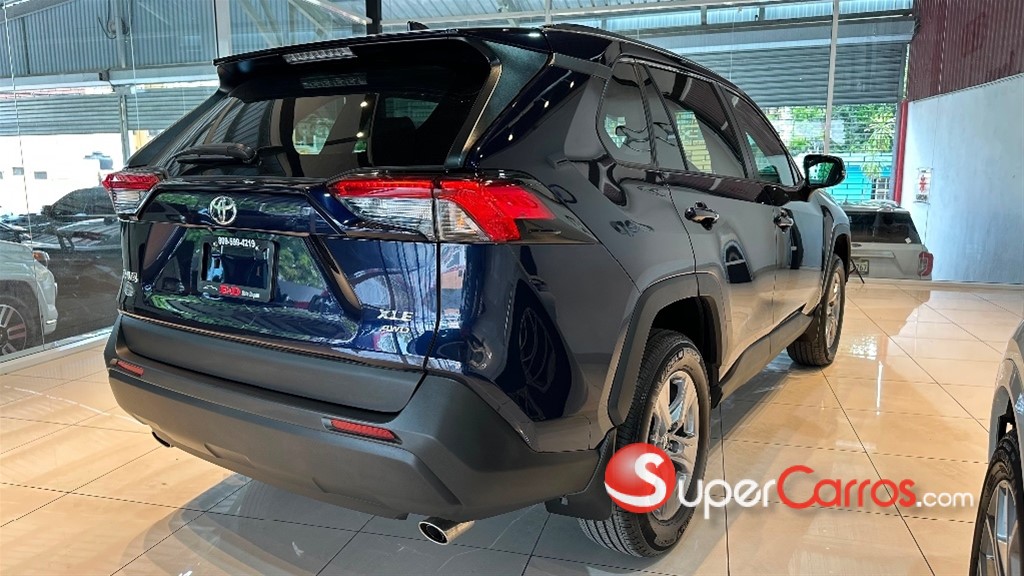 2023 Toyota RAV4 XLE PLUS — foto 4 / 11