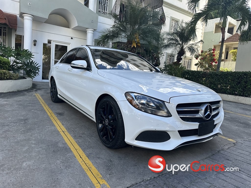 2018 Mercedes-Benz Clase C 300 — foto 3 / 10