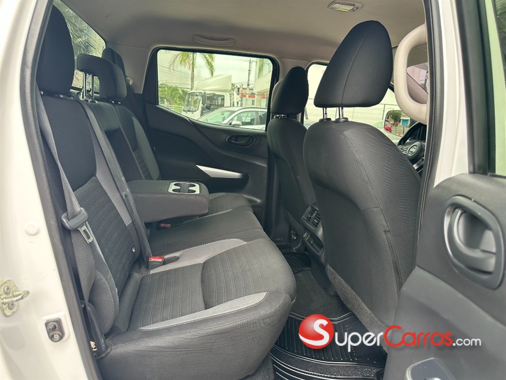 2022 Nissan Frontier — foto 8 / 11