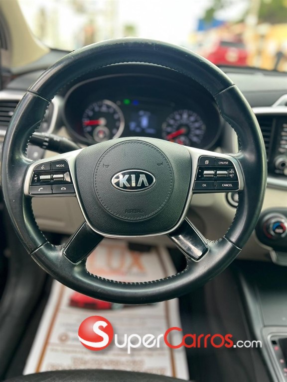 2020 Kia Sorento S — foto 8 / 11