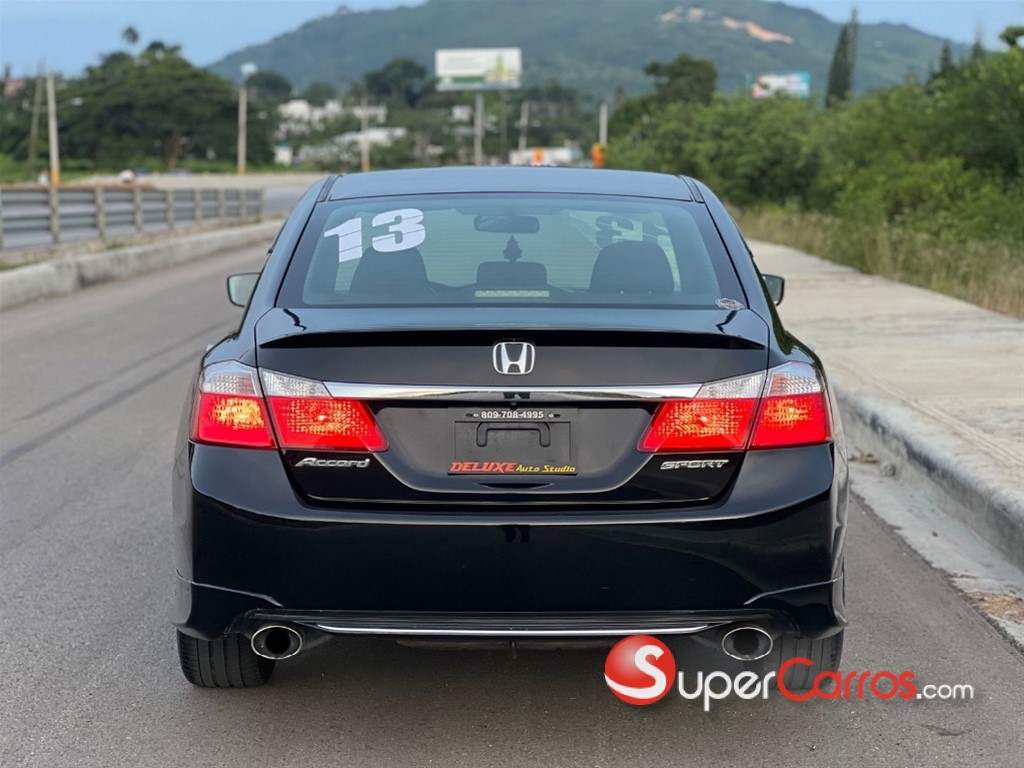 2013 Honda Accord EX — foto 4 / 12