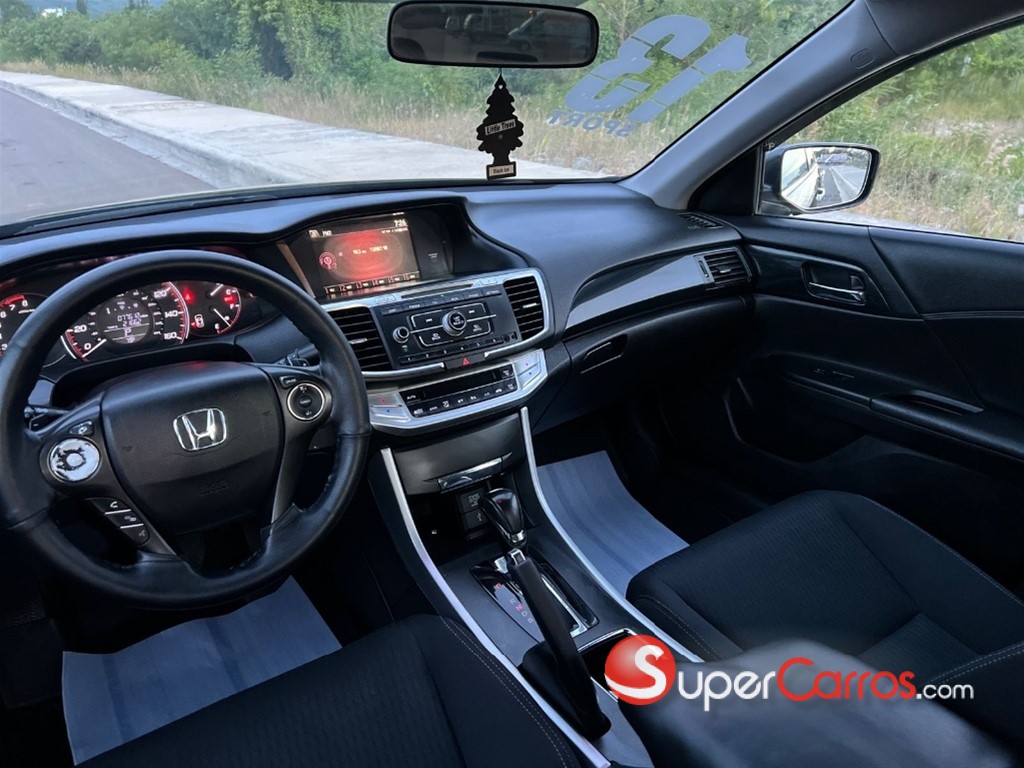 2013 Honda Accord EX — foto 7 / 12