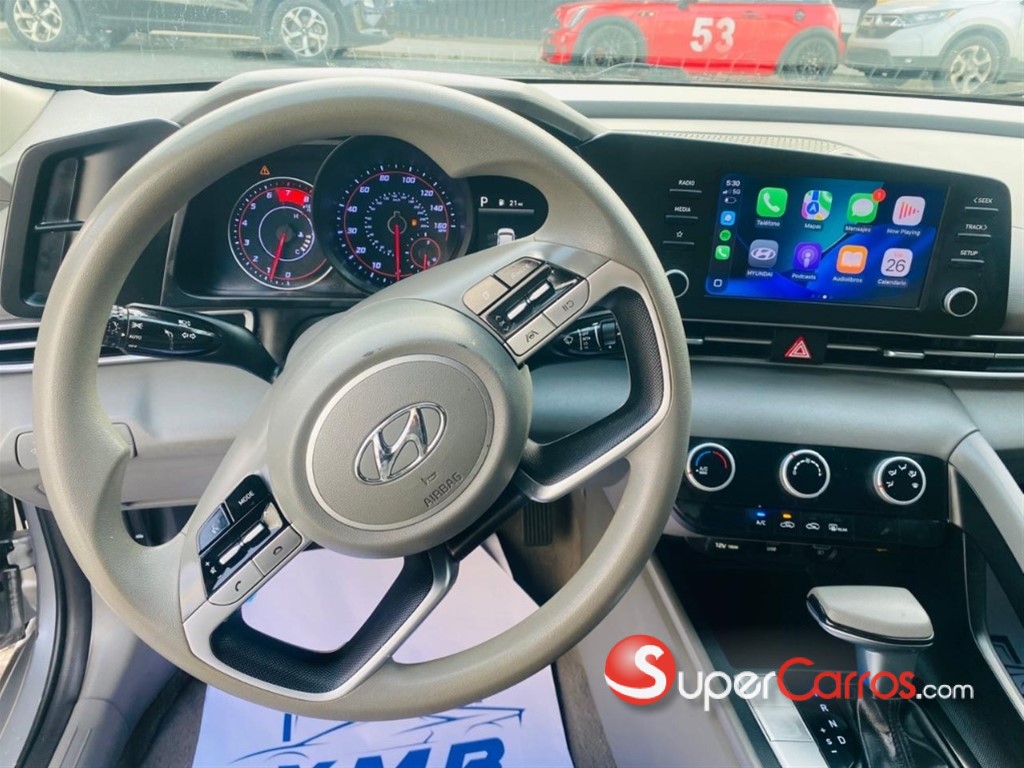2021 Hyundai Elantra SE — foto 9 / 10