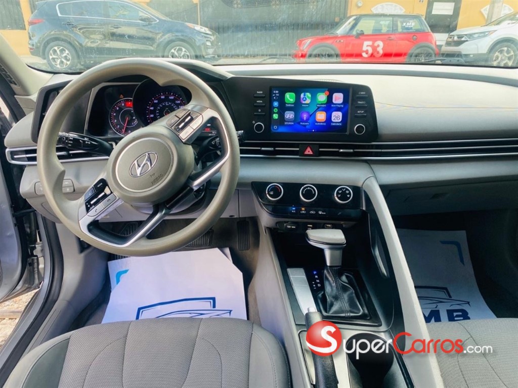 2021 Hyundai Elantra SE — foto 10 / 10