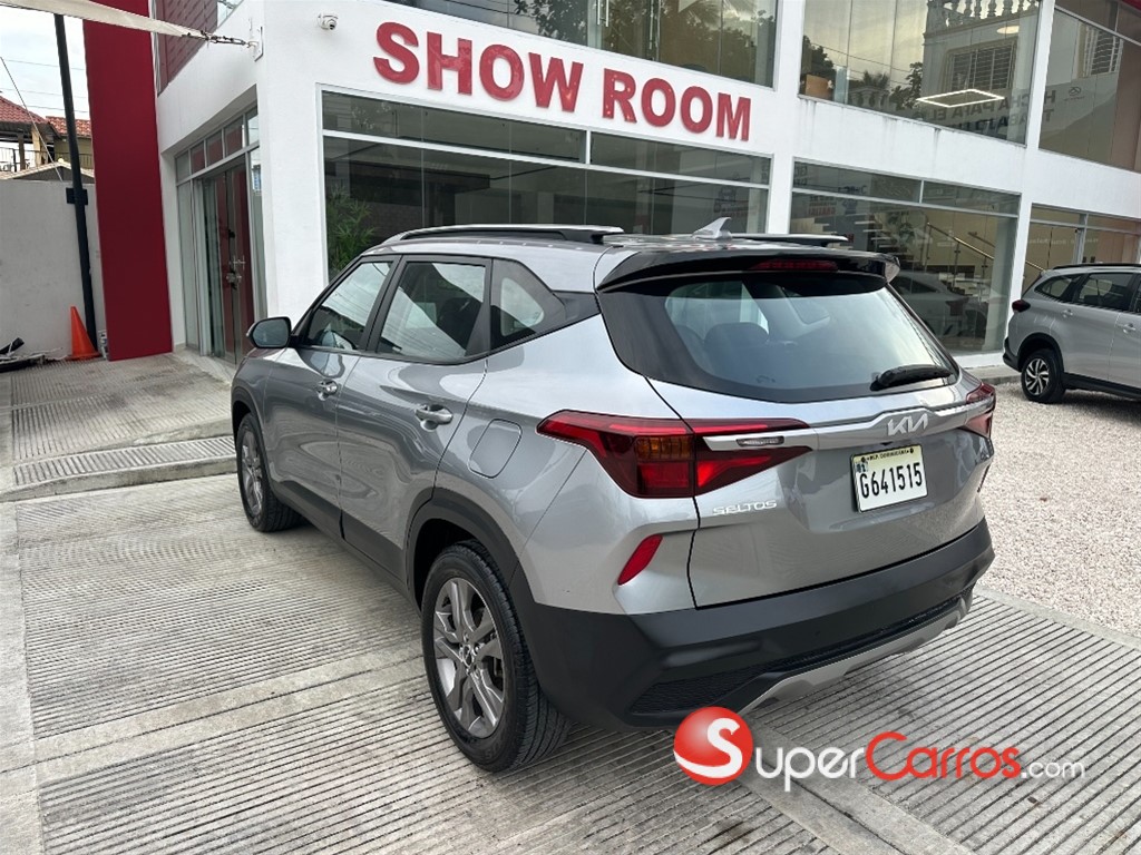 2023 Kia Seltos EX — foto 4 / 10