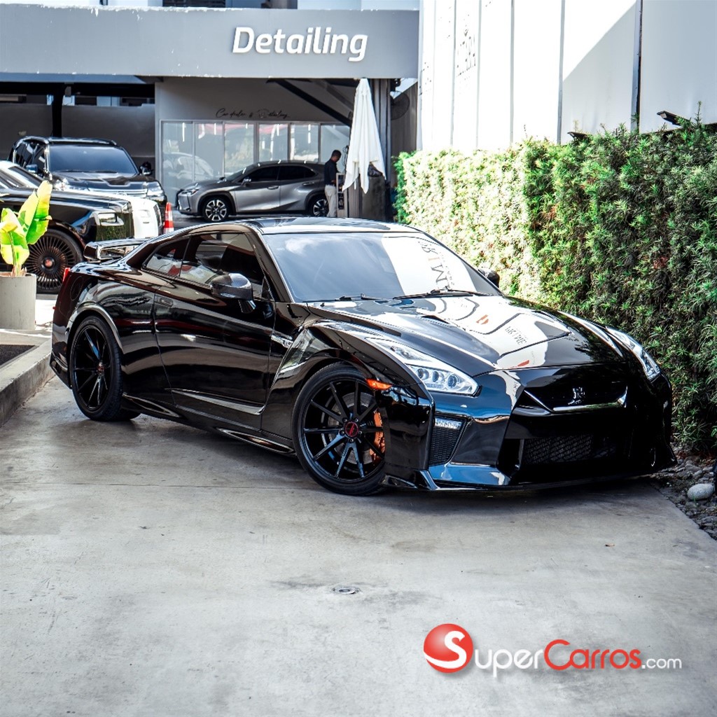 2010 Nissan GT-R
