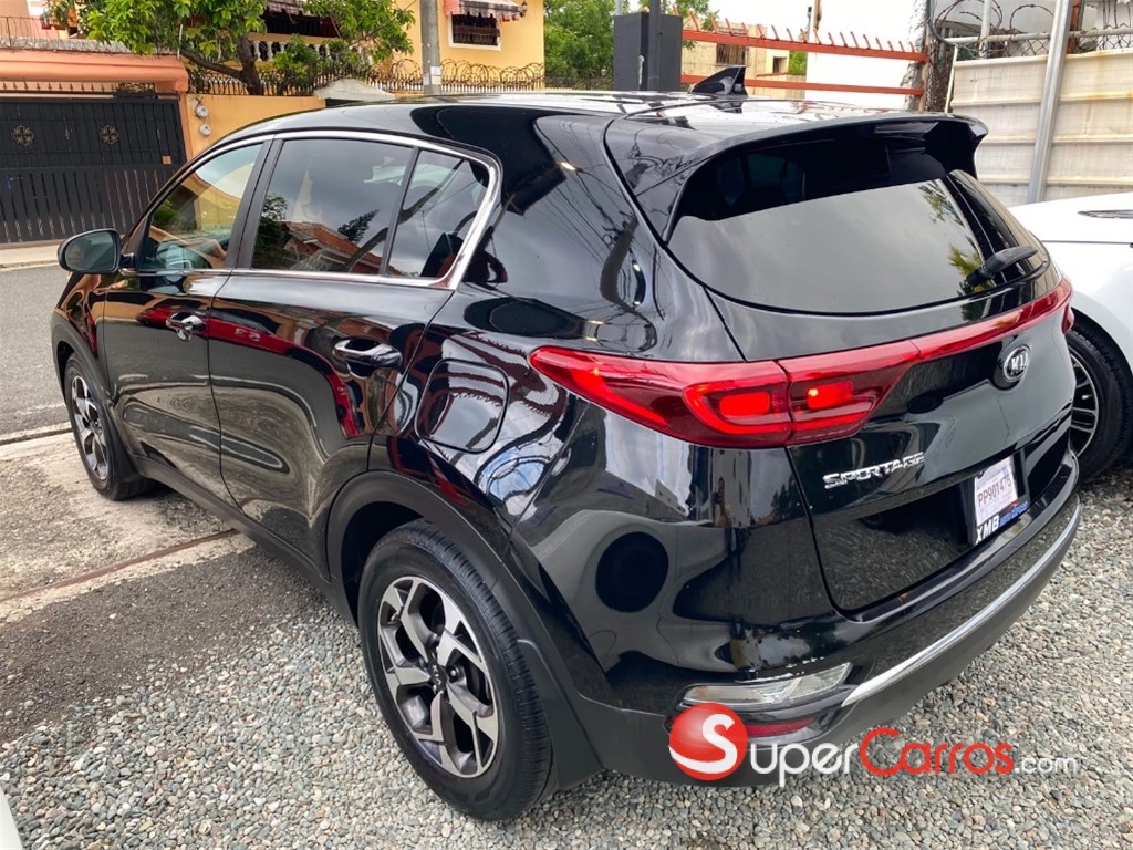 2022 Kia Sportage LX — foto 4 / 9